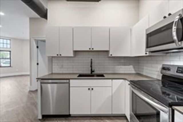 409 Main St 2A, Fitchburg, MA 01420