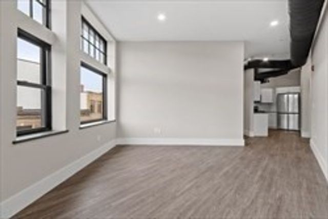 409 Main St 2A, Fitchburg, MA 01420