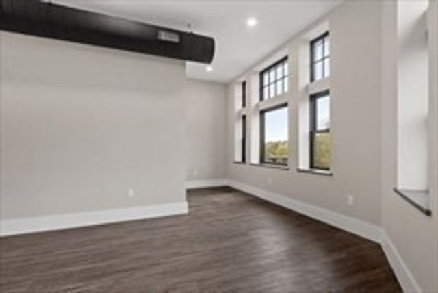 409 Main St 2A, Fitchburg, MA 01420