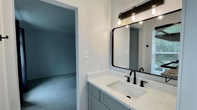 2605 Oakwood Glen DR, Cedar Park, TX 78613