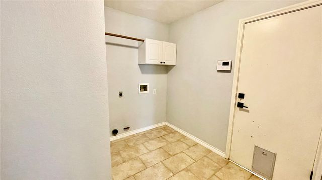 2605 Oakwood Glen DR, Cedar Park, TX 78613