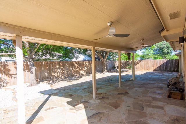 2605 Oakwood Glen DR, Cedar Park, TX 78613