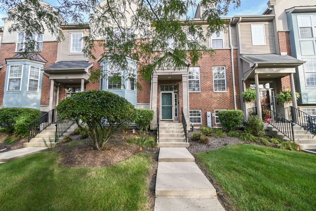 105 Station Park Circle, Grayslake, IL 60030