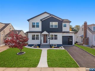 222 Bennington Court, Clifton, NJ 07013