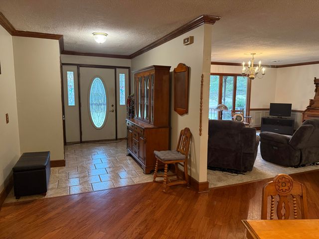 368 S 600 W, Hebron, IN 46341