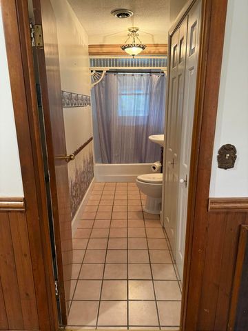 368 S 600 W, Hebron, IN 46341