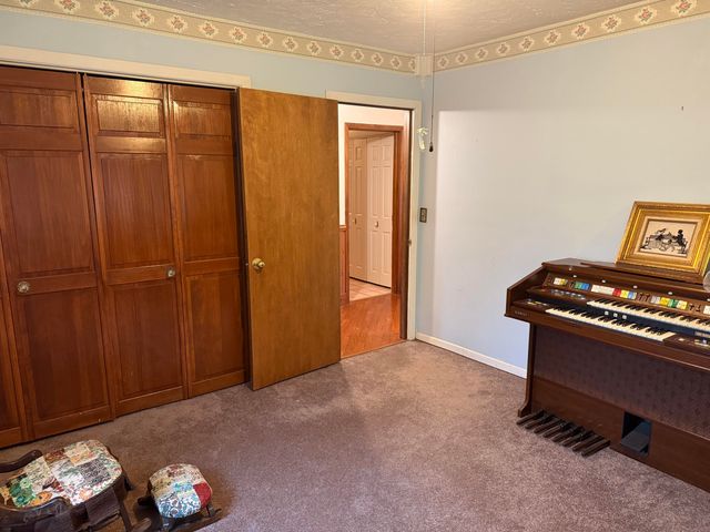 368 S 600 W, Hebron, IN 46341