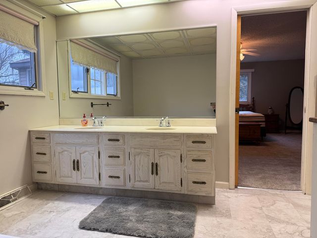 368 S 600 W, Hebron, IN 46341