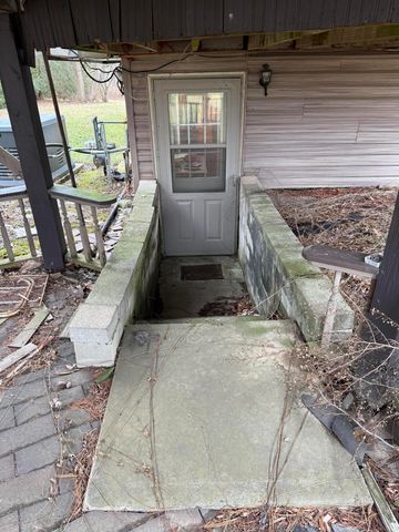 368 S 600 W, Hebron, IN 46341