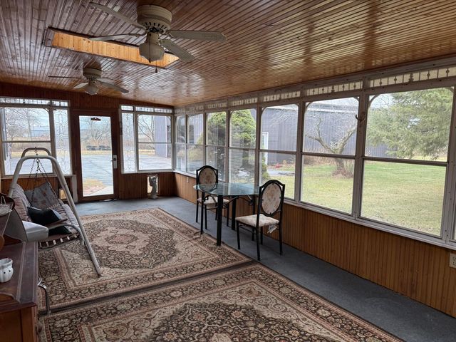 368 S 600 W, Hebron, IN 46341