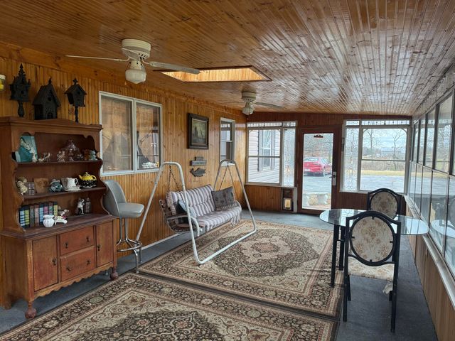 368 S 600 W, Hebron, IN 46341