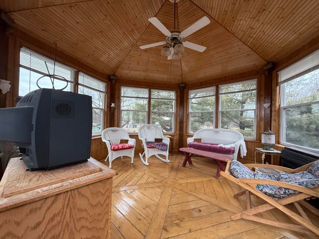 368 S 600 W, Hebron, IN 46341