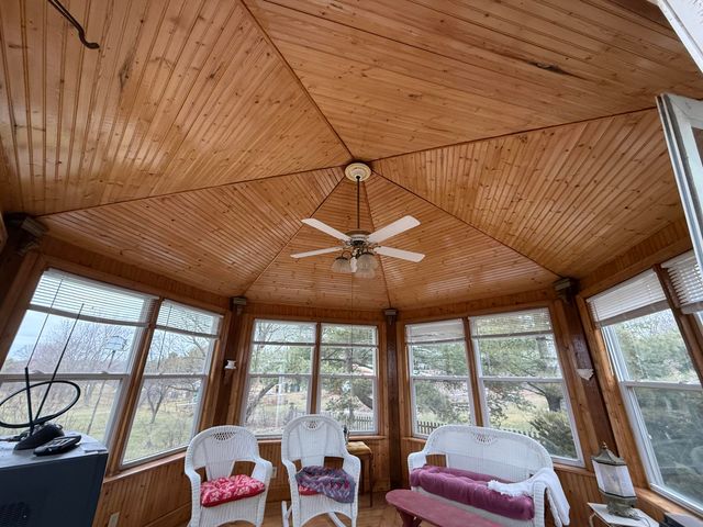 368 S 600 W, Hebron, IN 46341