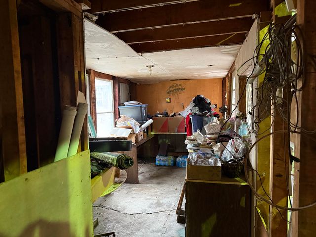 368 S 600 W, Hebron, IN 46341