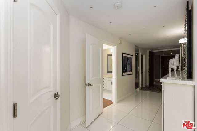 4460 Wilshire Boulevard 207, Los Angeles, CA 90010