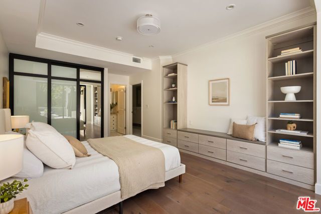 4460 Wilshire Boulevard 207, Los Angeles, CA 90010