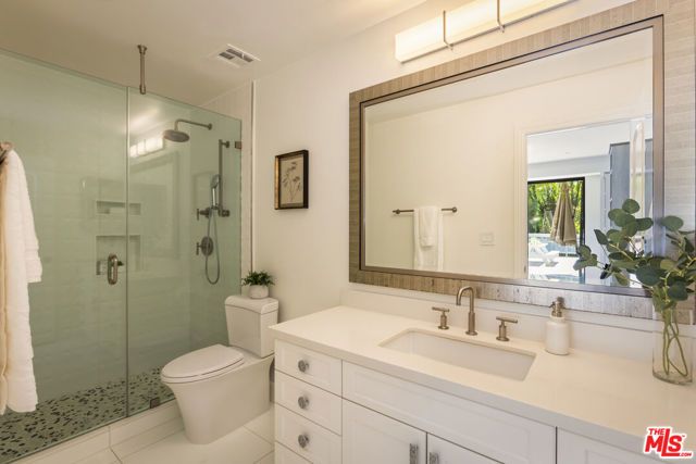 4460 Wilshire Boulevard 207, Los Angeles, CA 90010