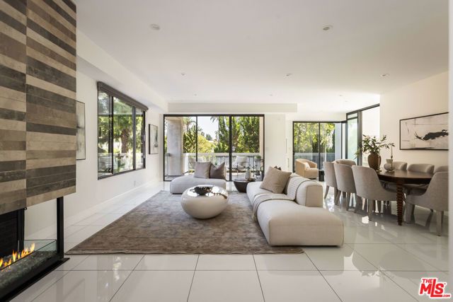 4460 Wilshire Boulevard 207, Los Angeles, CA 90010