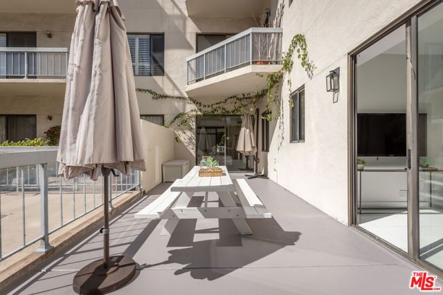 4460 Wilshire Boulevard 207, Los Angeles, CA 90010