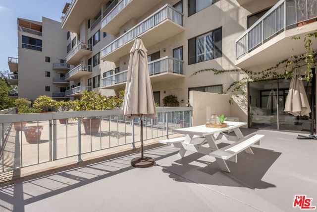 4460 Wilshire Boulevard 207, Los Angeles, CA 90010