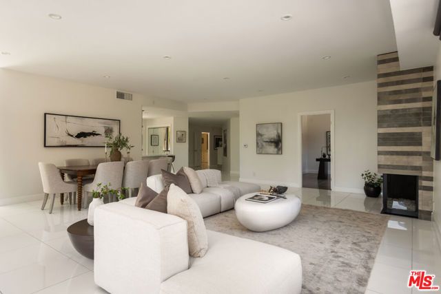 4460 Wilshire Boulevard 207, Los Angeles, CA 90010