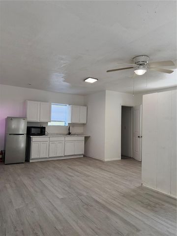 1505 N ORANGE STREET, Plant City, FL 33563