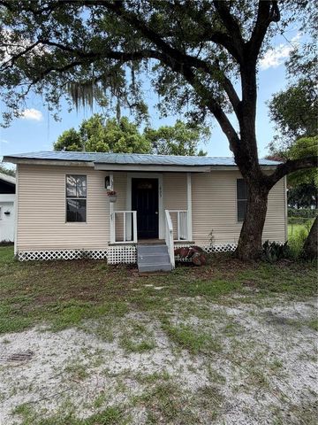 1505 N ORANGE STREET, Plant City, FL 33563