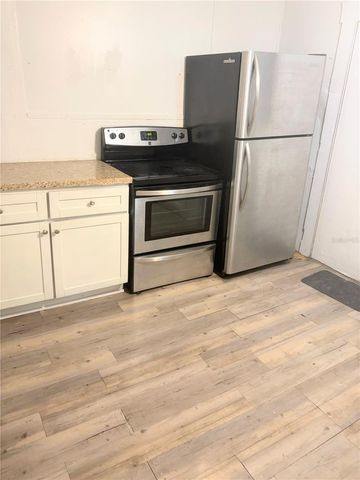 1505 N ORANGE STREET, Plant City, FL 33563