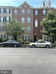 15112 KENTSHIRE DR #447, Woodbridge, VA 22191