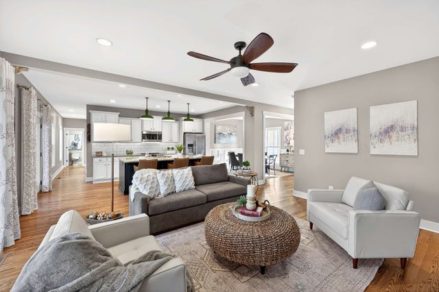 4852 Ash Hill Rd, Spring Hill, TN 37174