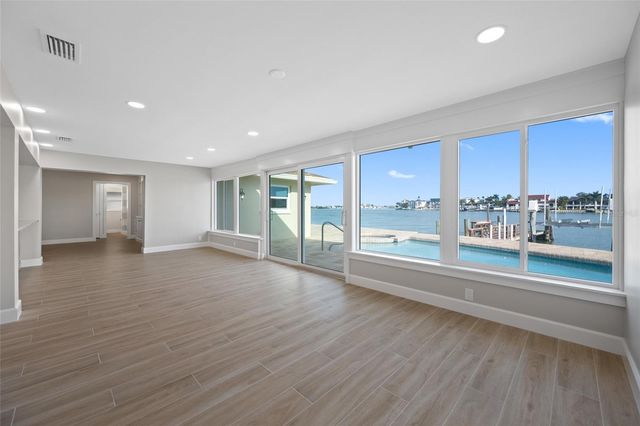 6331 4TH PALM POINT, St Pete Beach, FL 33706