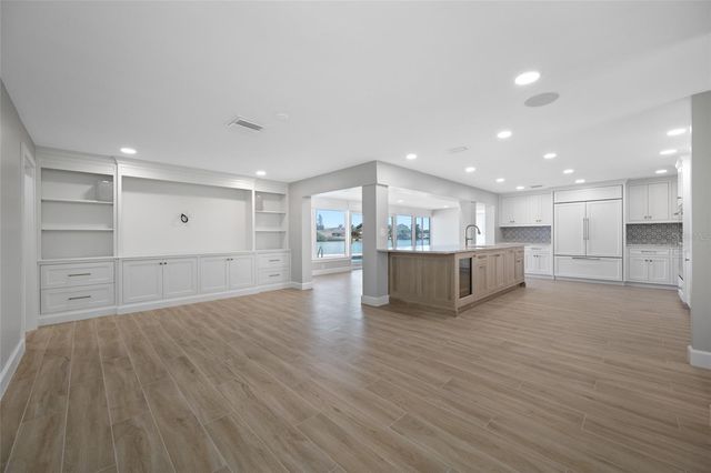 6331 4TH PALM POINT, St Pete Beach, FL 33706