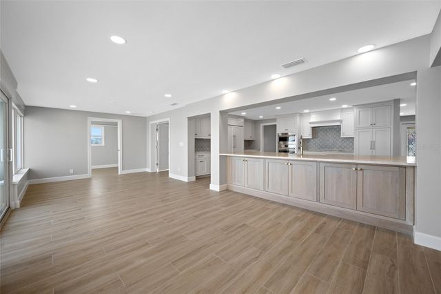 6331 4TH PALM POINT, St Pete Beach, FL 33706