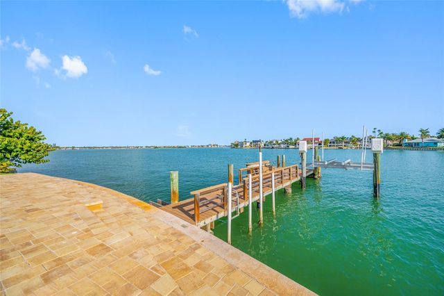 6331 4TH PALM POINT, St Pete Beach, FL 33706
