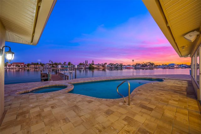 6331 4TH PALM POINT, St Pete Beach, FL 33706