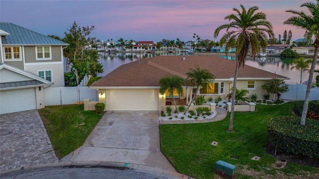 6331 4TH PALM POINT, St Pete Beach, FL 33706