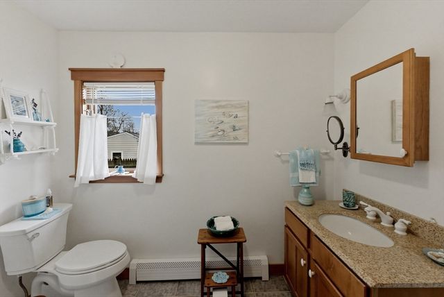 770 Rocky Hill Rd, Plymouth, MA 02360