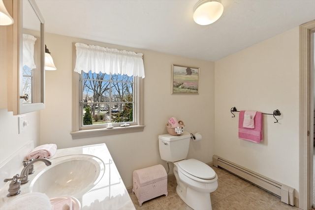 770 Rocky Hill Rd, Plymouth, MA 02360