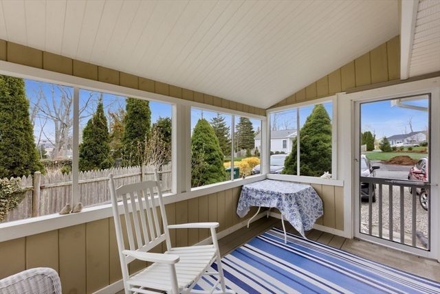 770 Rocky Hill Rd, Plymouth, MA 02360