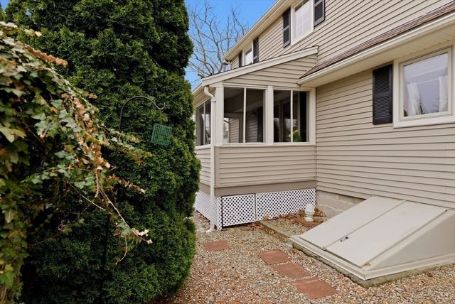770 Rocky Hill Rd, Plymouth, MA 02360