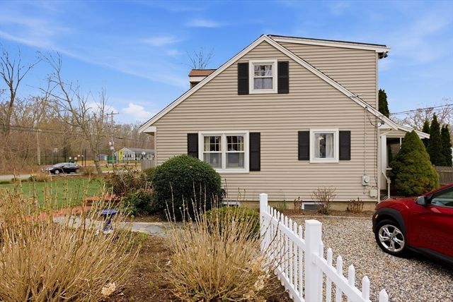 770 Rocky Hill Rd, Plymouth, MA 02360