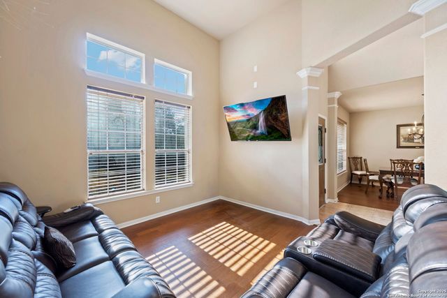 17132 Bandera Rd, Helotes, TX 78023