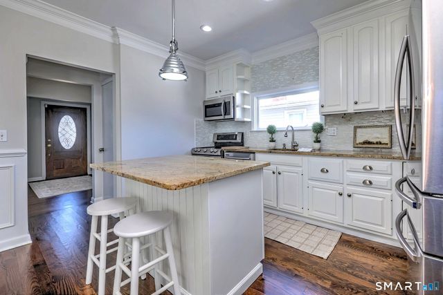 40 Yale Street, Stratford, CT 06615