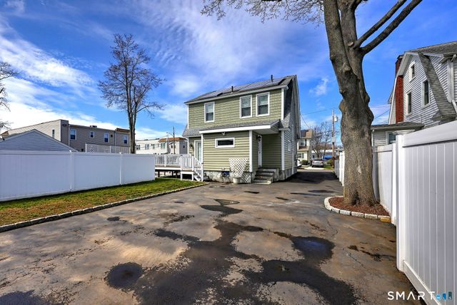 40 Yale Street, Stratford, CT 06615