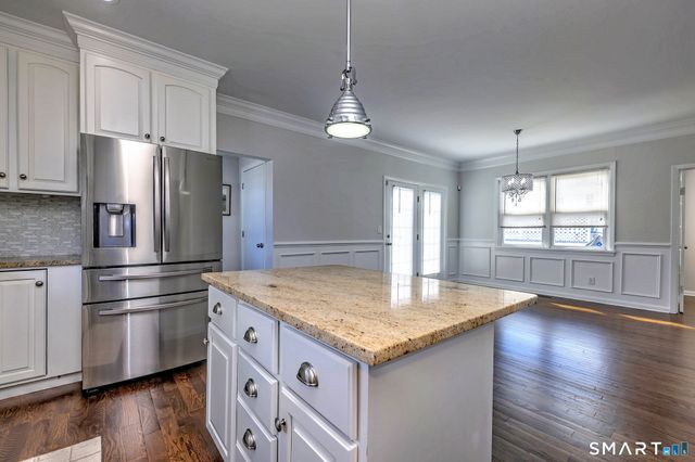 40 Yale Street, Stratford, CT 06615