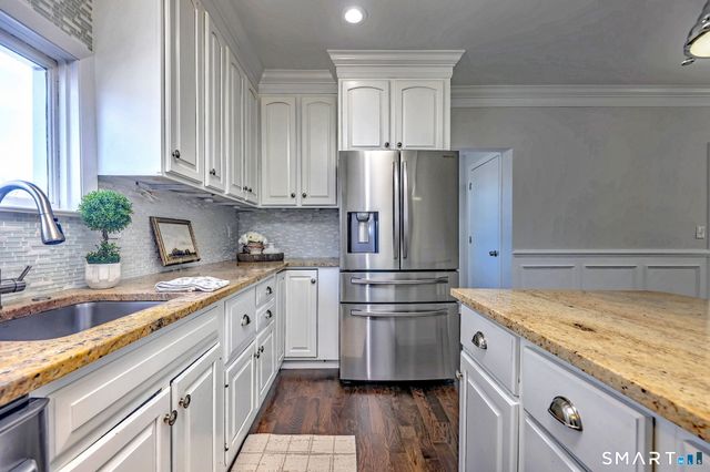 40 Yale Street, Stratford, CT 06615