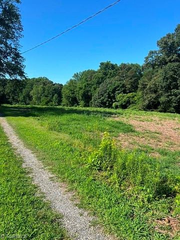 1038 Willard Drive, Yadkinville, NC 27055