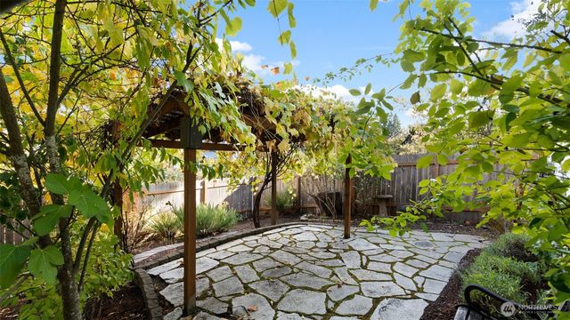 3211 Porter Street, Bremerton, WA 98312