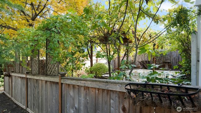 3211 Porter Street, Bremerton, WA 98312