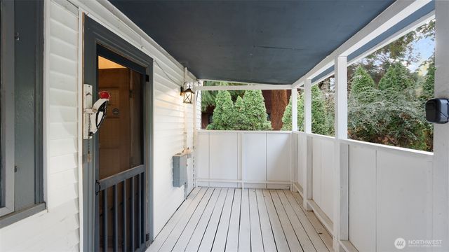 3211 Porter Street, Bremerton, WA 98312